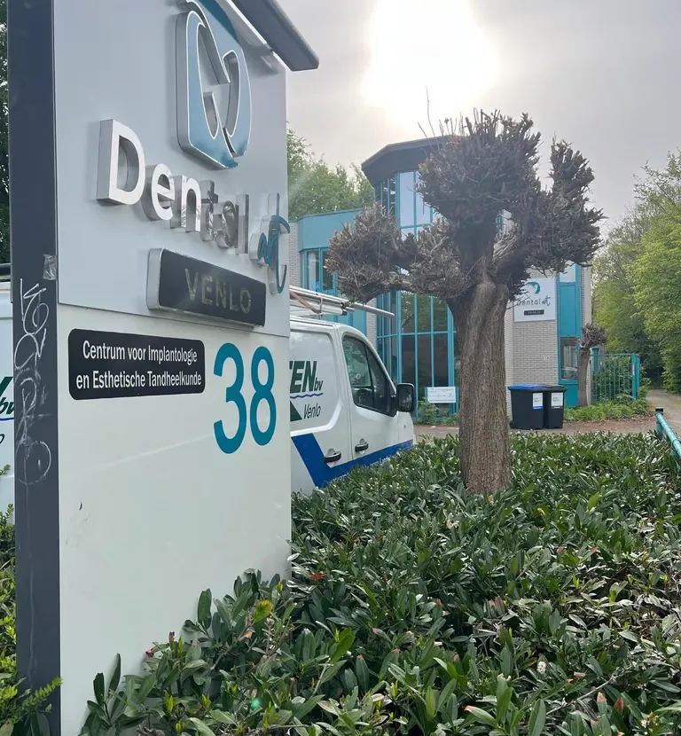 Signage at the Dental Art Venlo practice